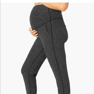Beyond Yoga Maternity Midi Jogger
